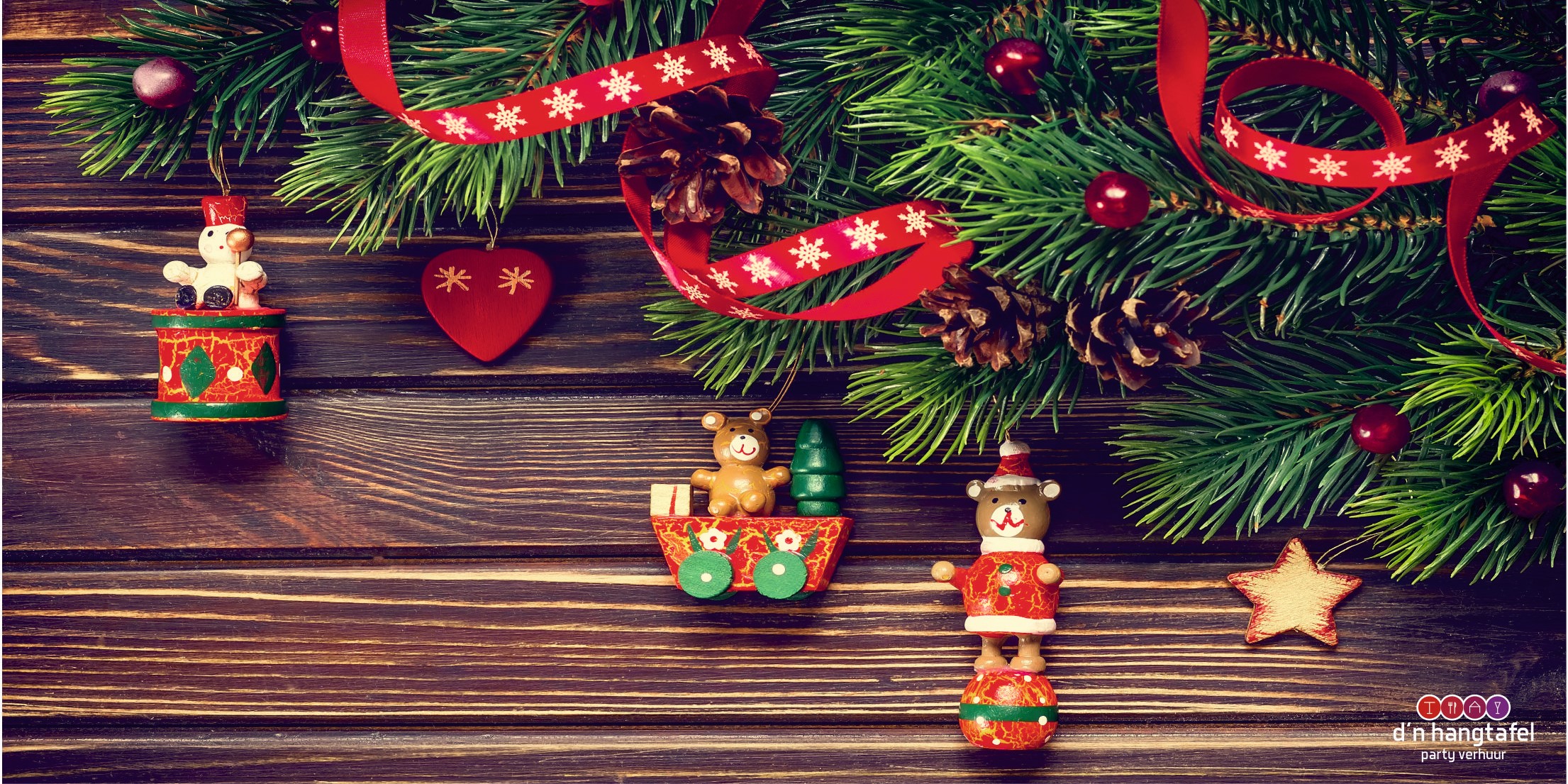 Horizontaal Verstrikking Getuigen Bouwhek met kerst thema doek (kerstboom met diertjes) - Partyverhuur d'n  Hangtafel